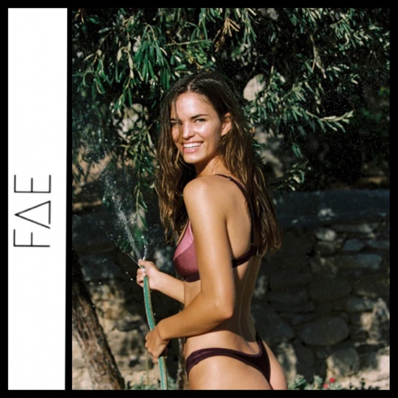 NWT Fae Hammond Bikini Top - Picture 2 of 10